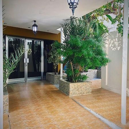 Al Hadow Hotel Mascate Esterno foto