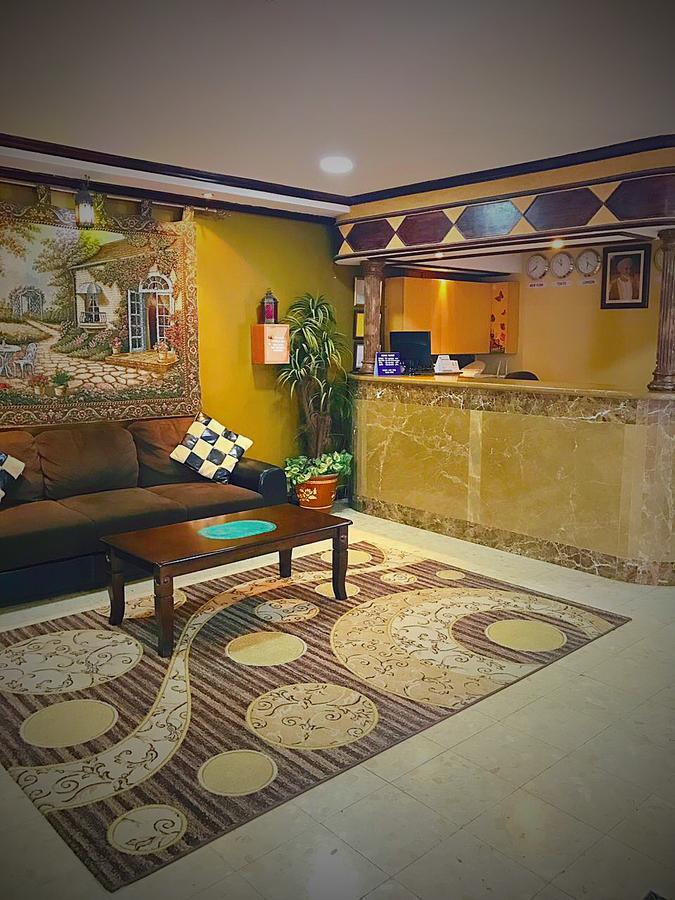 Al Hadow Hotel Mascate Esterno foto